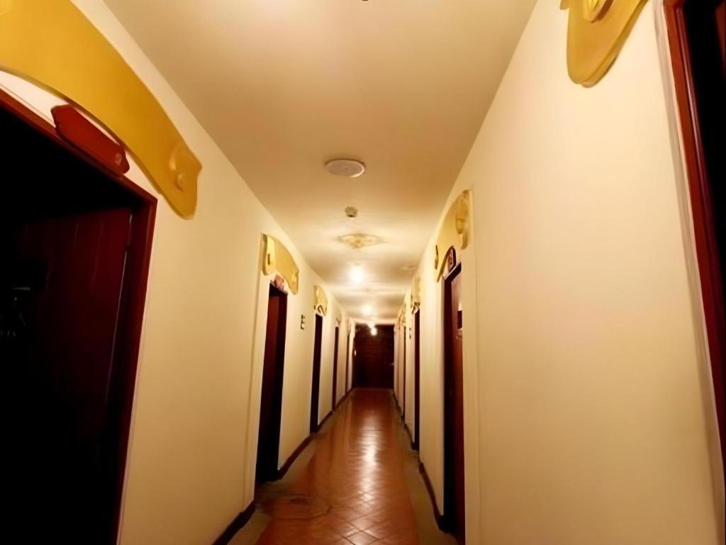 Отель The Regent Ubon Убонратчатхани Экстерьер фото