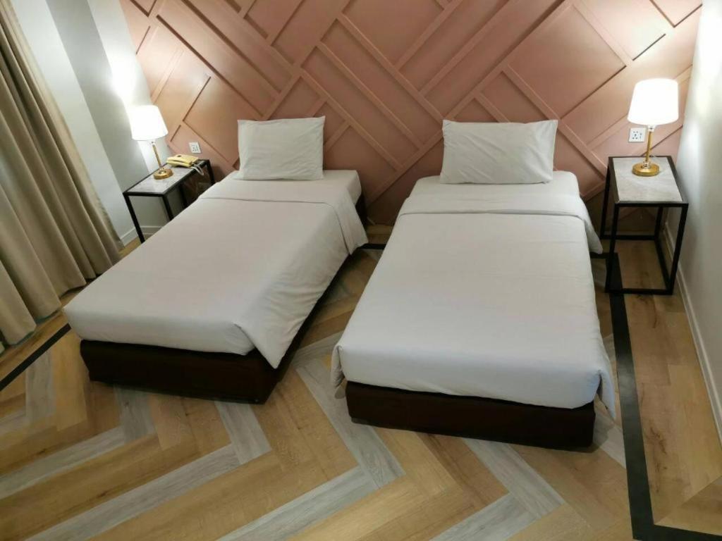 Отель The Regent Ubon Убонратчатхани Экстерьер фото