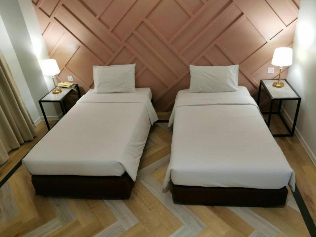 Отель The Regent Ubon Убонратчатхани Экстерьер фото